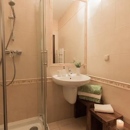 Apartment Styl Radowid Z Basenem, Centrum Miasta
