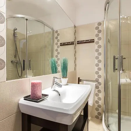 Styl Radowid Z Basenem, Centrum Miasta