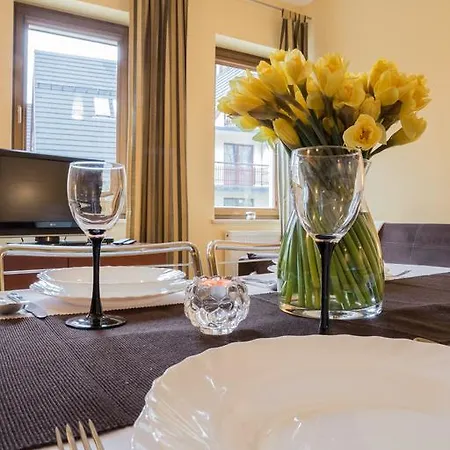 شقة Styl Radowid Z Basenem, Centrum Miasta *