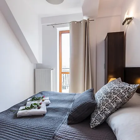 Styl Radowid Z Basenem, Centrum Miasta