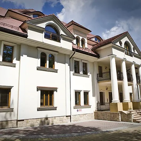 Styl Radowid Z Basenem, Centrum Miasta 公寓 *