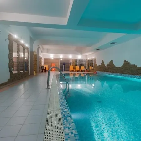 شقة Styl Radowid Z Basenem, Centrum Miasta *